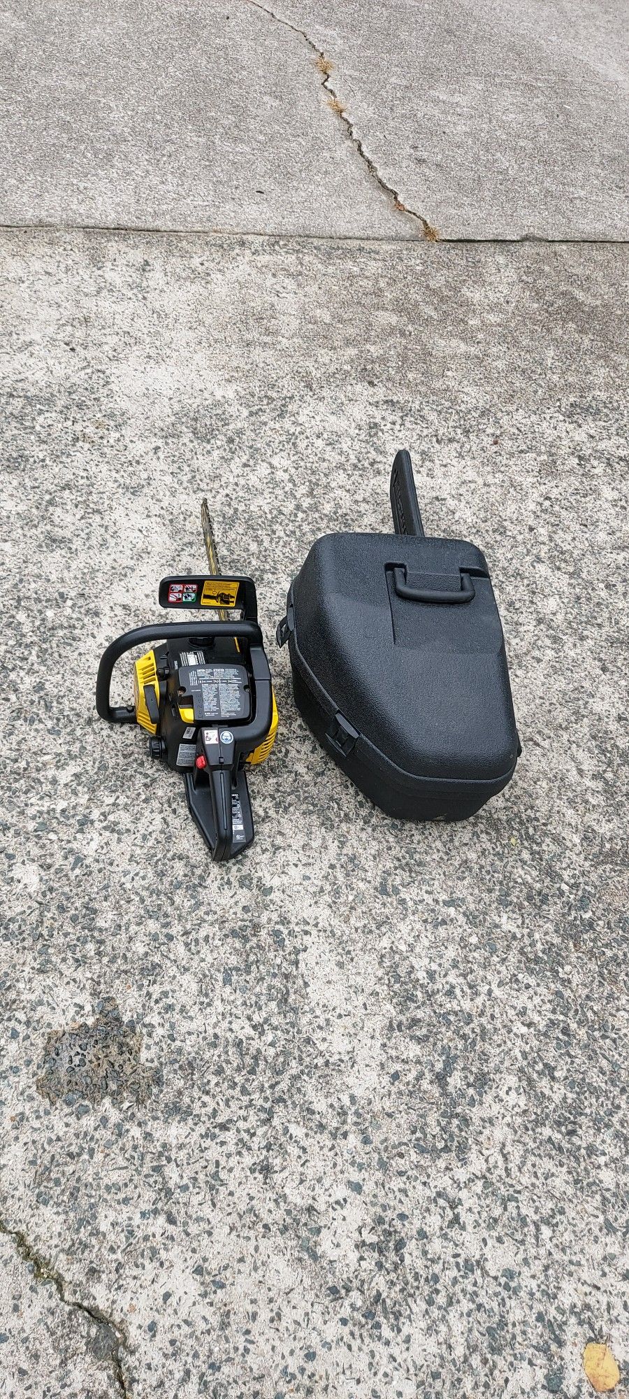 McCulloch Maccat 35cc Chainsaw 16in Bar, Runs Great