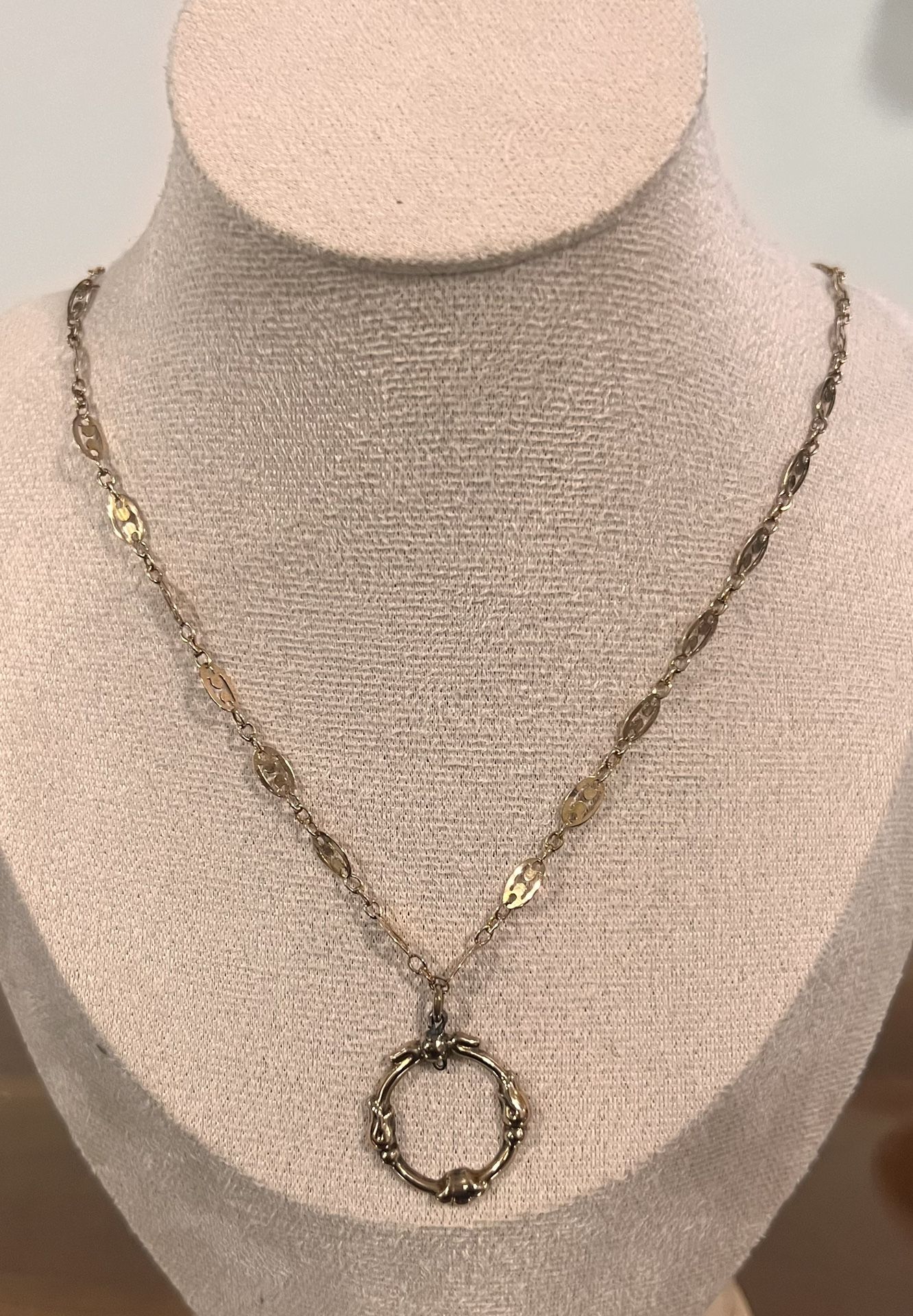 14k Rose Gold Beautiful Chain 22”.
