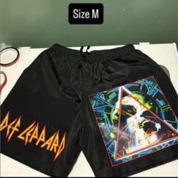 Def Lepard Shorts Size M