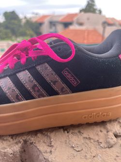 Adidas Low-Top Sneakers Black Pink Leopard
