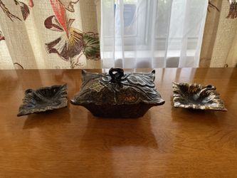 Vintage 1950s Black Gold Ceramic Cigarette Box W/ Ashtrays 