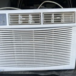 Window AC Unit 