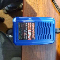 Traxxas Auto Balance Lipo Charger
