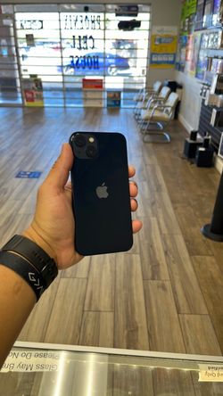 iPhone 13 128GB UNLOCKED
