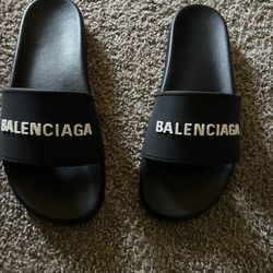 Balenciaga Pool Slides 