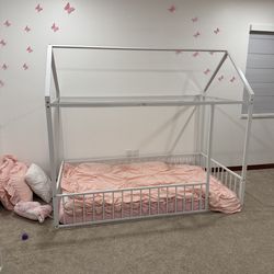 Kids bed
