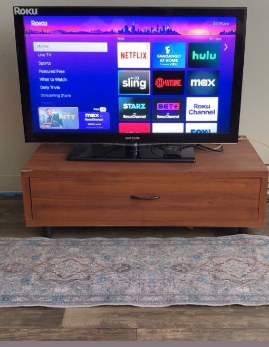Samsung TV With Roku Connect And Tv Stand