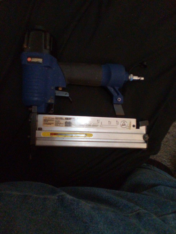 Campbell Housfeld 2 Inch Stapler, Nail Gun New Never Used Was 75 Sell 45 