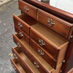 Solid Wood Tall Chest. Drawers Sliding Smoothly. Delivery Available 