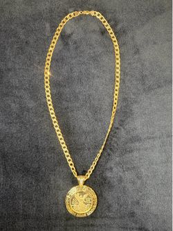 50 pesos gold plated pendant with chain