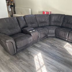 3 Piece Electric Sectional Couch W/ Outlets And USB Ports