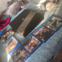 PS4 Pro With Games 