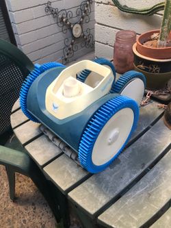 Pool Cleaner Hayward 4 Wheeler