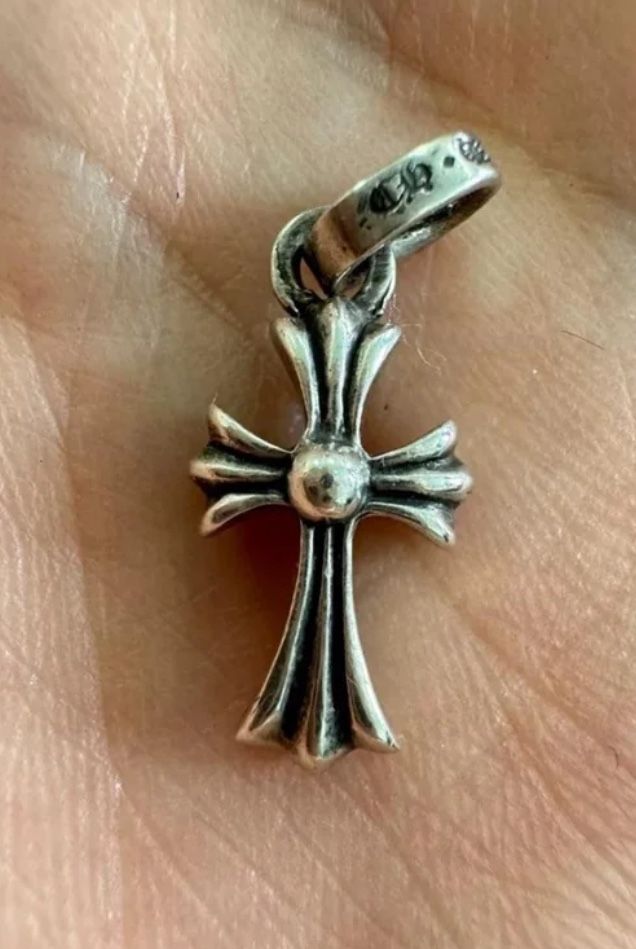 Chrome Hearts Baby Fat Cross With Pouch 