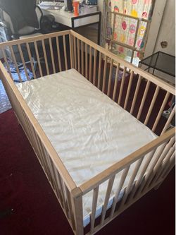 IKEA Crib + Mattress – Excellent Condition, Barely Used