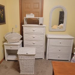 White Wicker Bedroom Set 