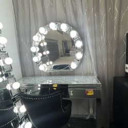 Vanity W/mirror 