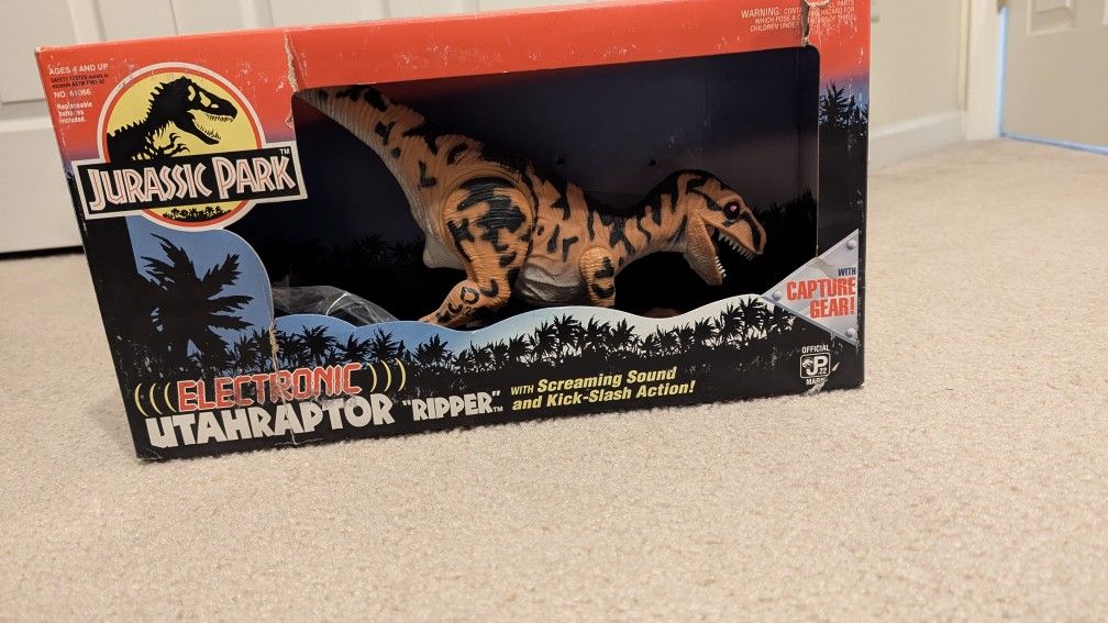 Vintage 1994 Kenner Jurassic Park Electronic Utahraptor