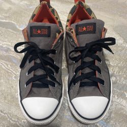 Converse All Star Camo Gray Orange Sneakers size 4 
