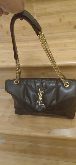 Brand new womens leather shoulder bag with dust bag and box