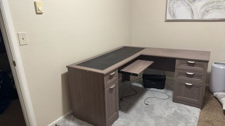Executive L-Shaped Office Desk