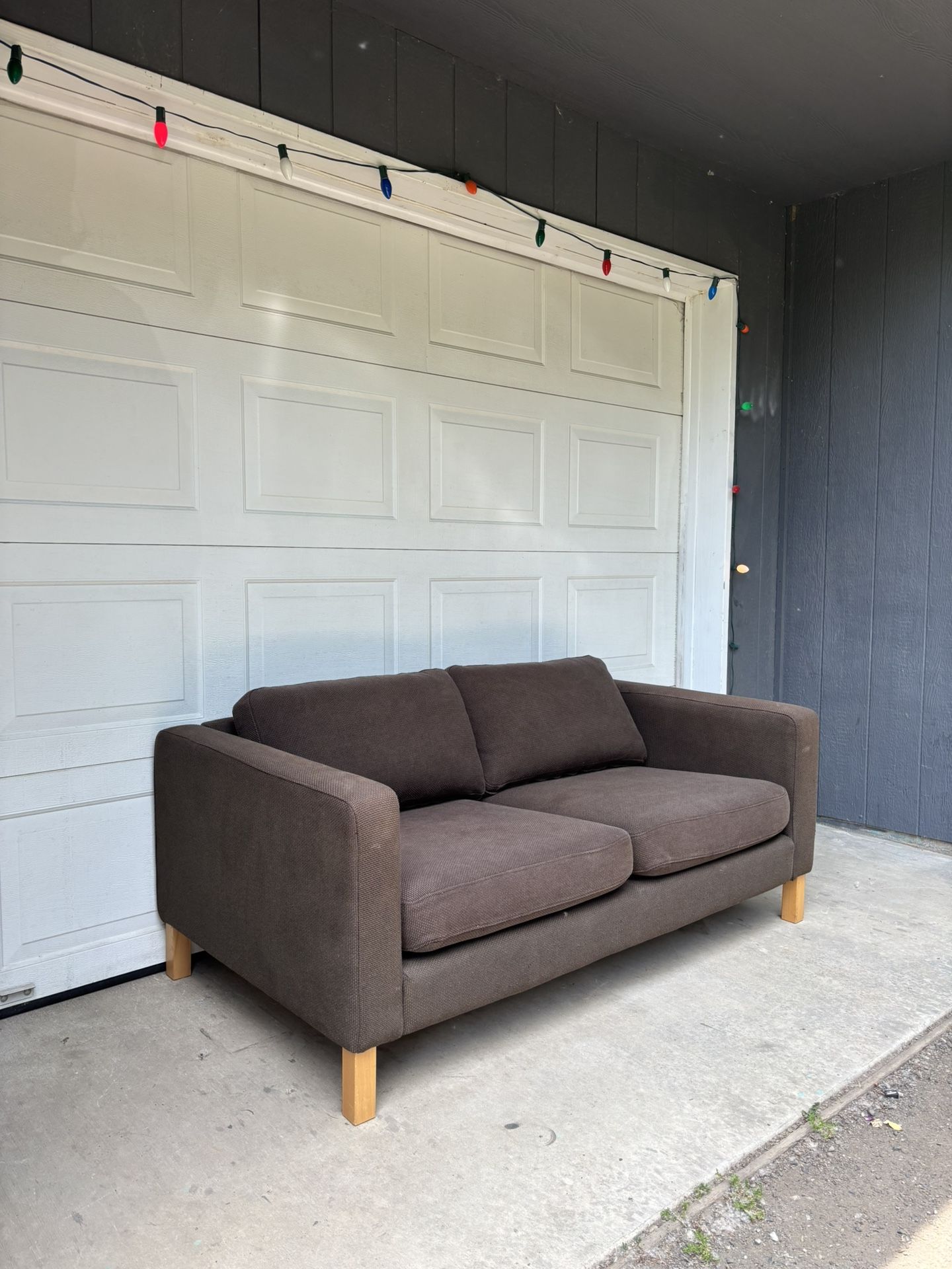 Modern IKEA Karlstad Brown Loveseat •FREE DELIVERY•