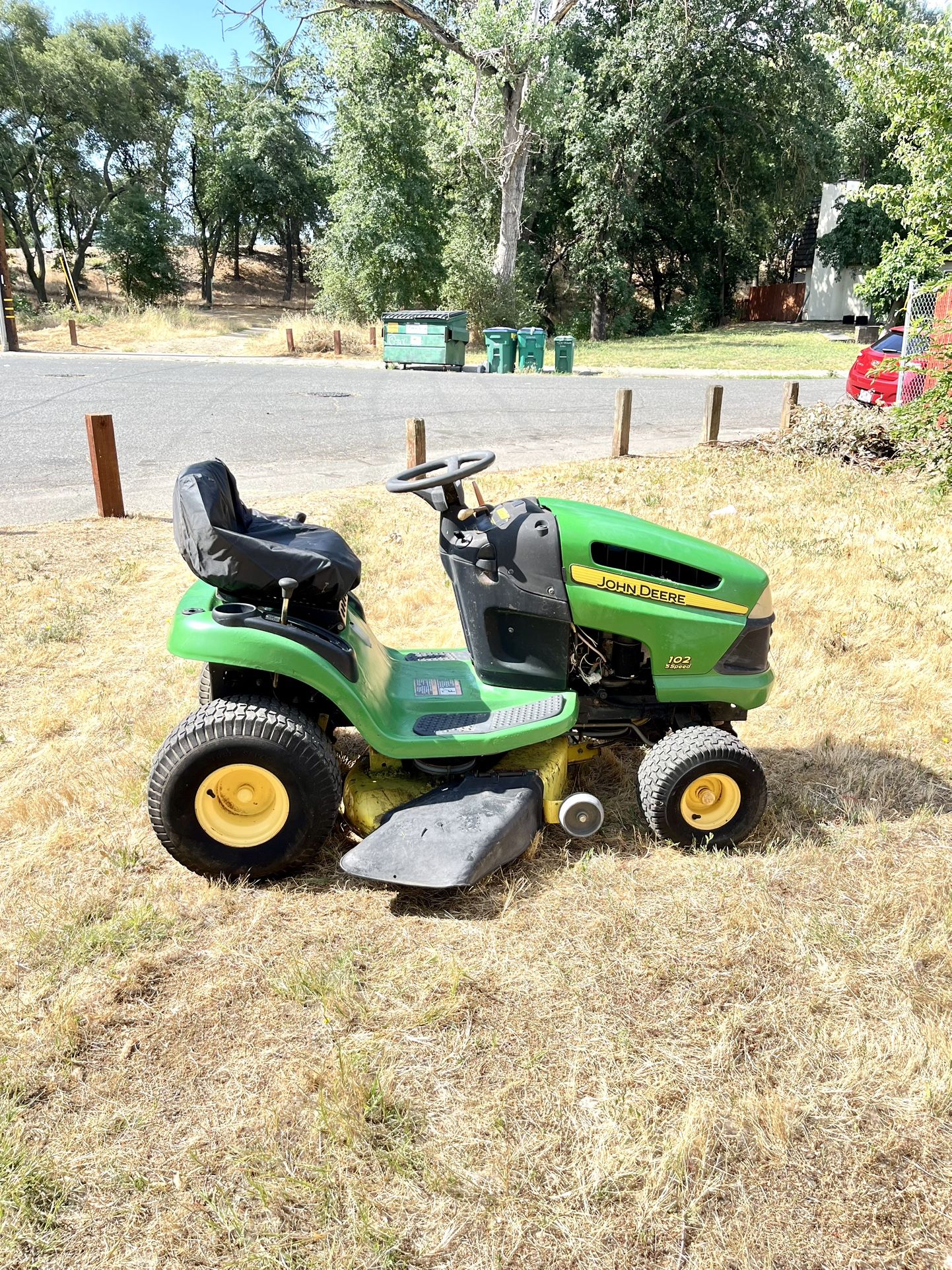 John Deere Ride-On Mower (42” DECK)