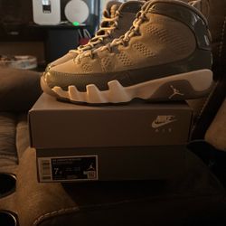 Air Jordan 9 Retro 