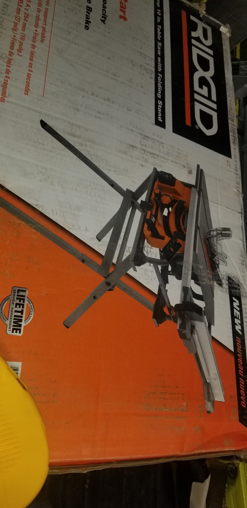 Ridgid 15amp 10in table saw with folding stand (soft start)