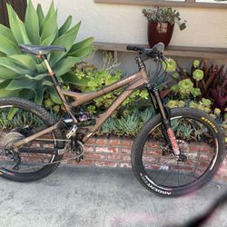 Specialized Enduro Medium