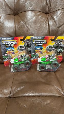 Monster Jam Trucks Smash & Bash