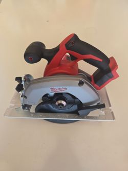 Milwaukee M18 6-1/2 Circular Saw (Tool-Only) Blade not included