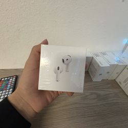 AirPods 4