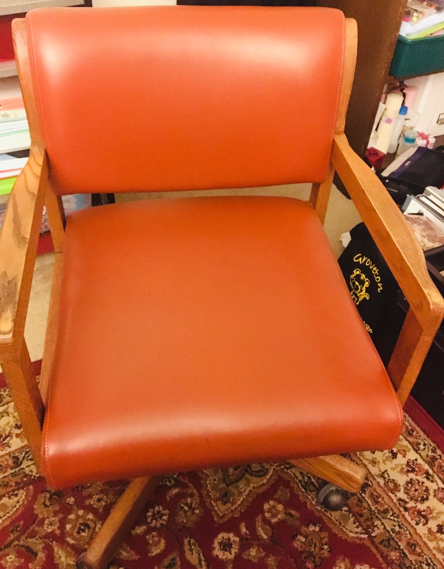 Leather office chair, Excellent condition
