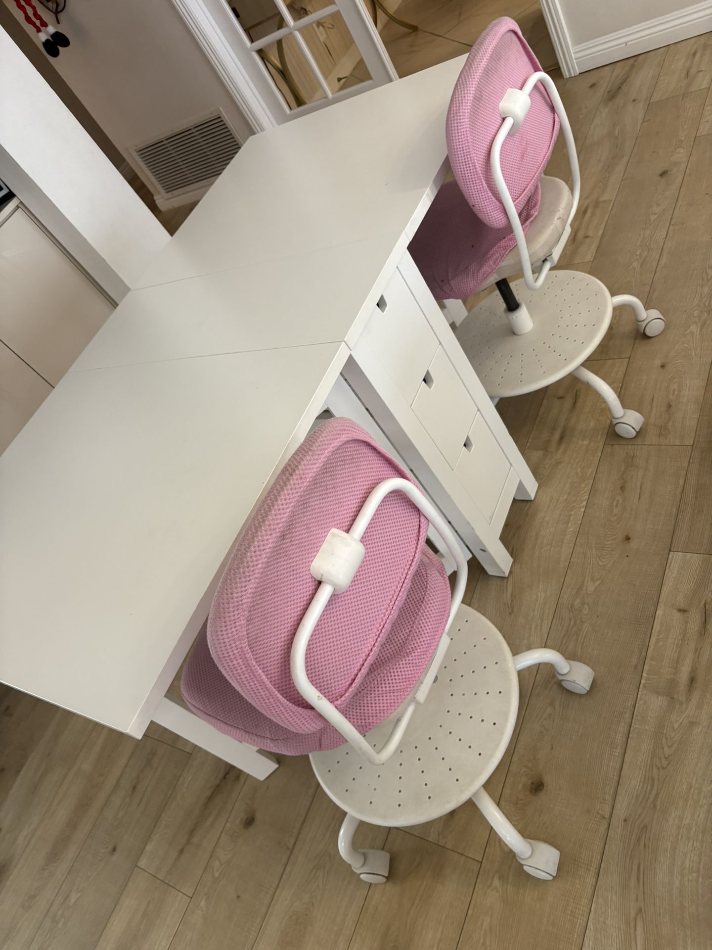 Foldable Space Saver Table/desk W/ chairs 