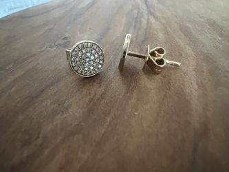 Shy Creation 1/6ctw Diamond Yellow Gold Stud Earrings