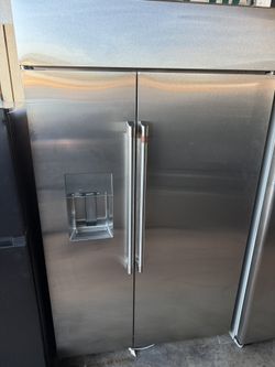 Café Refrigerador 48”