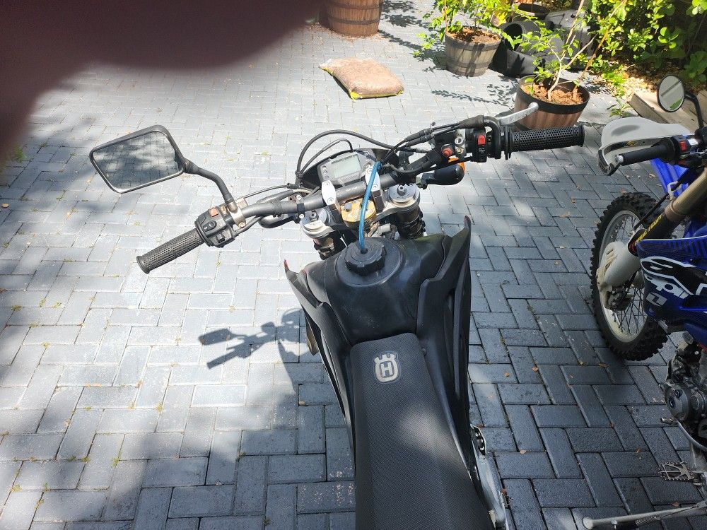 2007 Yamaha & Husqvarna 450f & te 510 for Sale in Miami, FL OfferUp