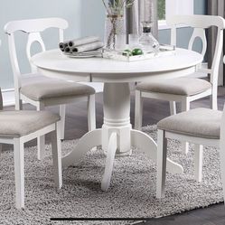 Table w/4 chairs (white or black)