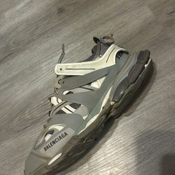 Balenciaga Tracks 1:1 R3PLiCAS