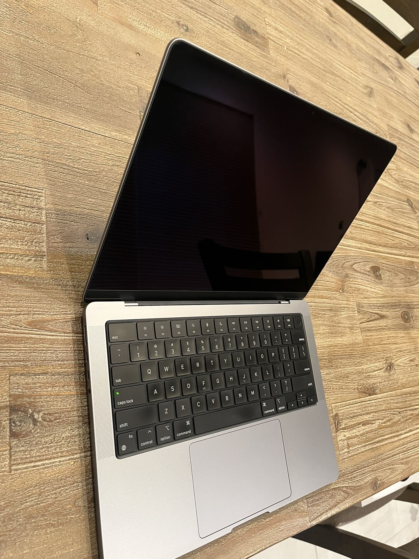 MacBook Pro 14” M1 Pro 32gb Ram 512gb Disk