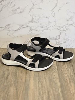 Clarks Mira Vay Flint Womens Sandals