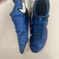 Soccer Cleats Nike Tiempo 8.5 