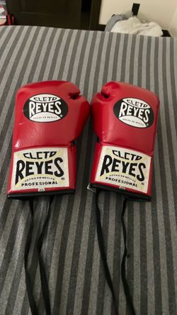 brand new cleto reyes, never used