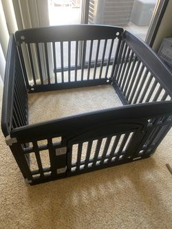 Puppy playpen.