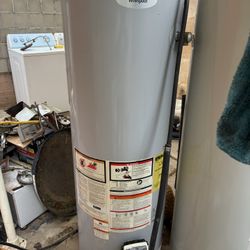40 Gallons Gas Water Heater 60 Day Warranty And Delivery 300
