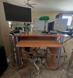 Free Computer Desk