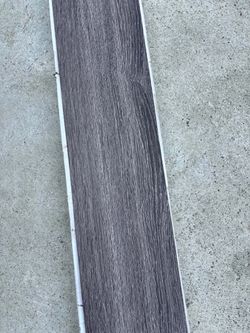 Vinyl plank