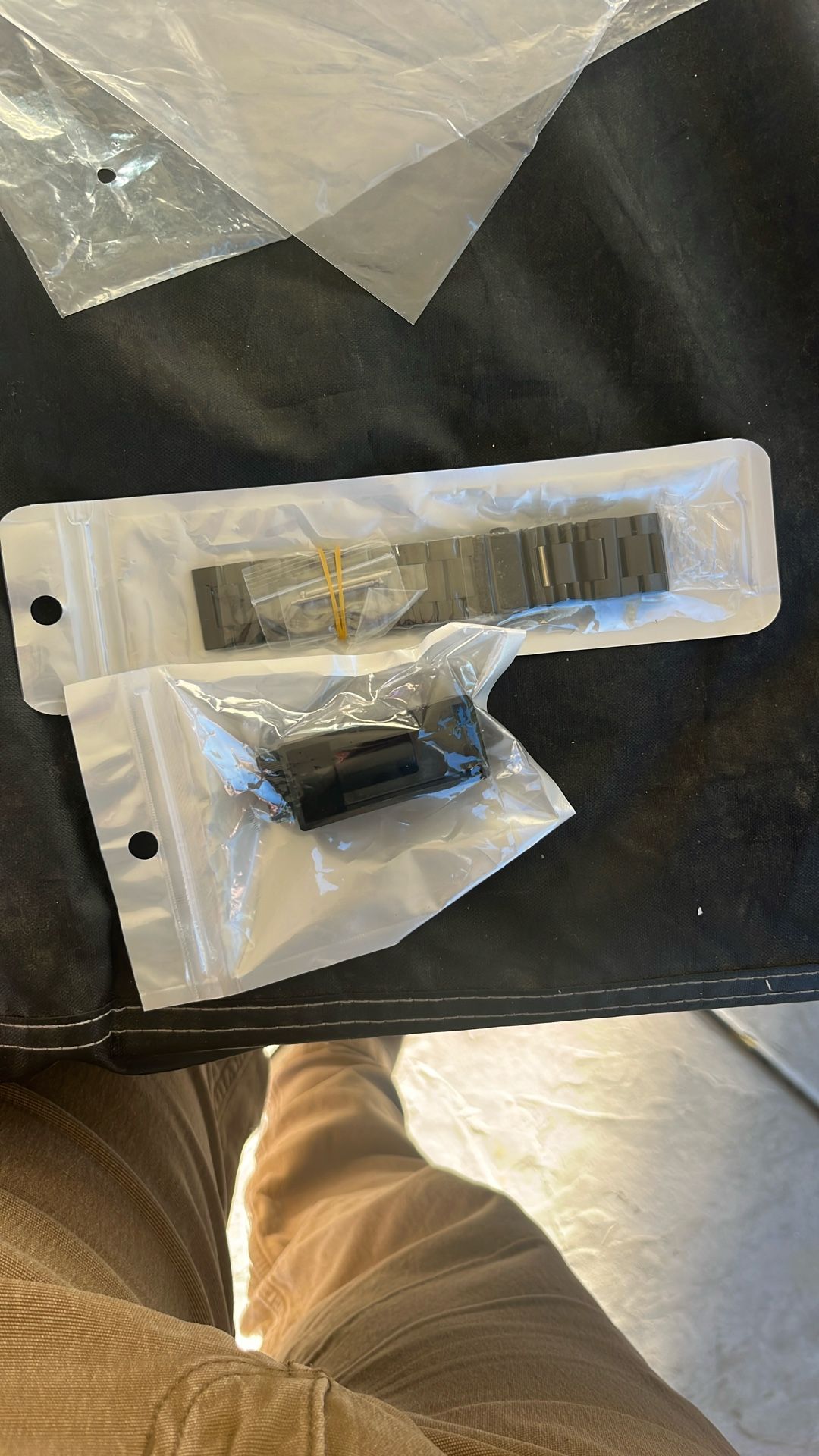 Black Watchband With Installation Tool