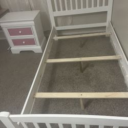 Twine Bed Frame 